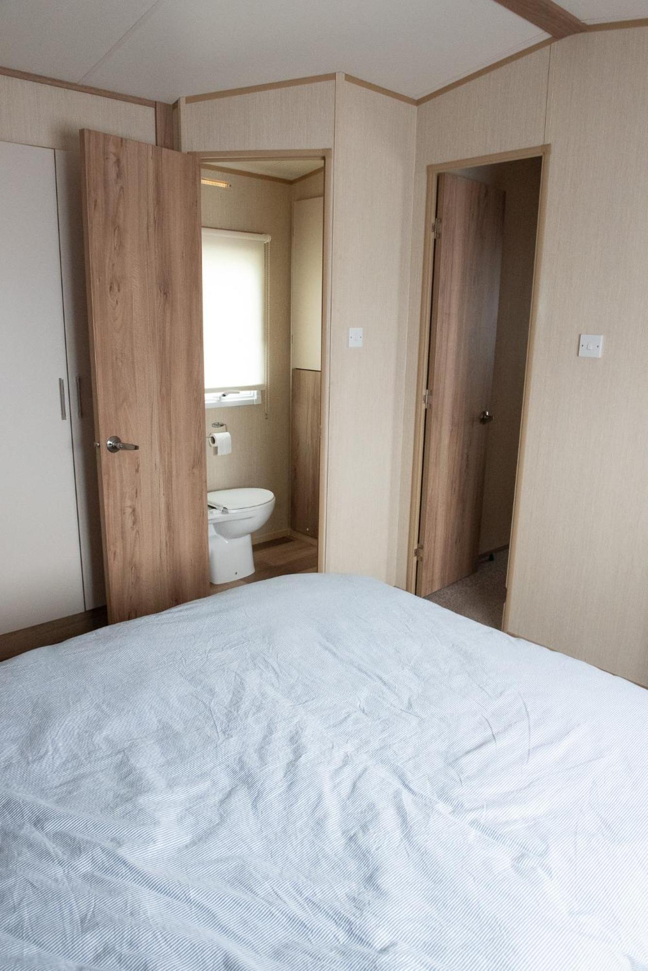 2 Bed Caravan For Hire At Golden Sands In Рил Экстерьер фото