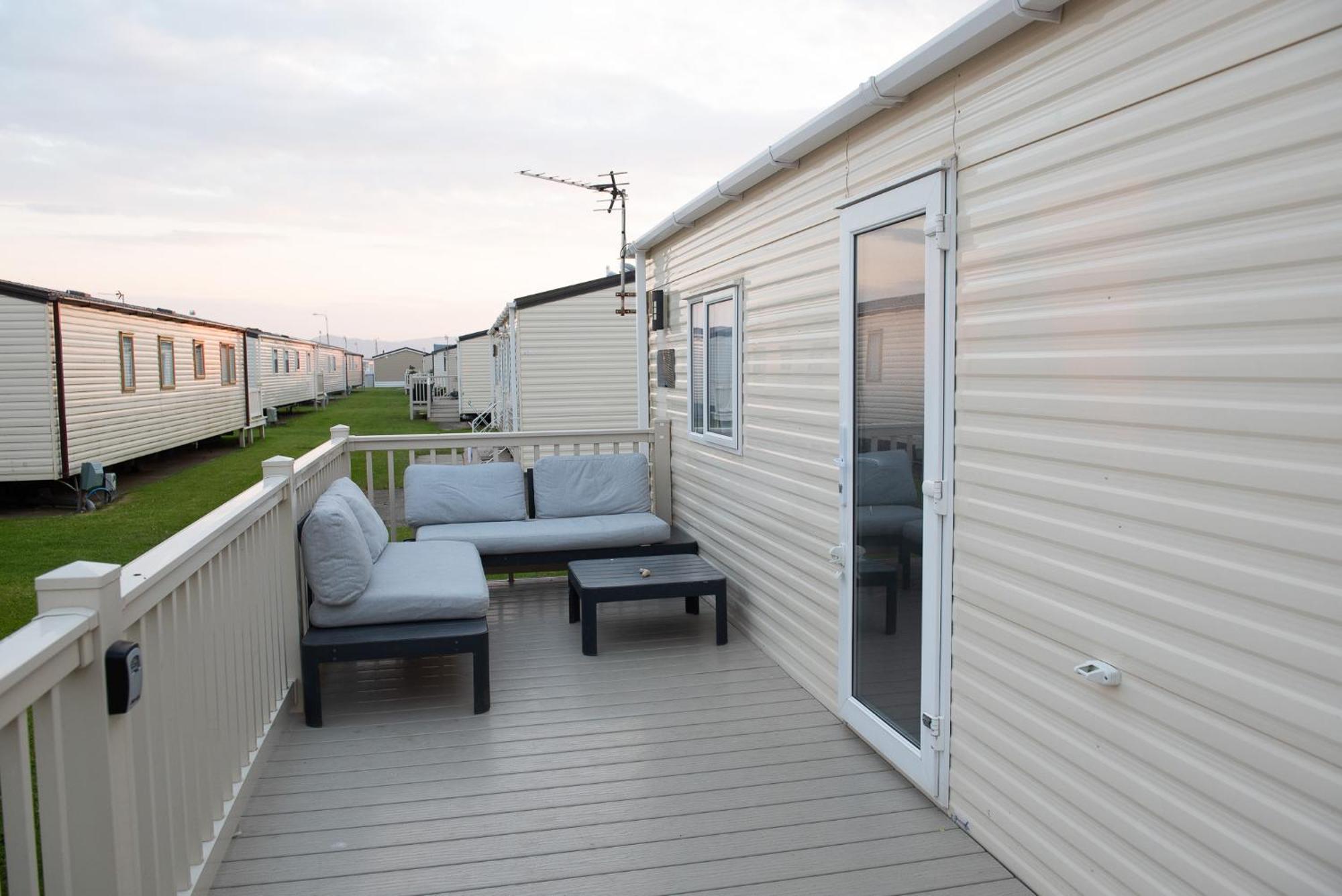 2 Bed Caravan For Hire At Golden Sands In Рил Экстерьер фото